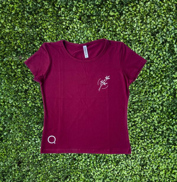 Camiseta mujer vinotinto